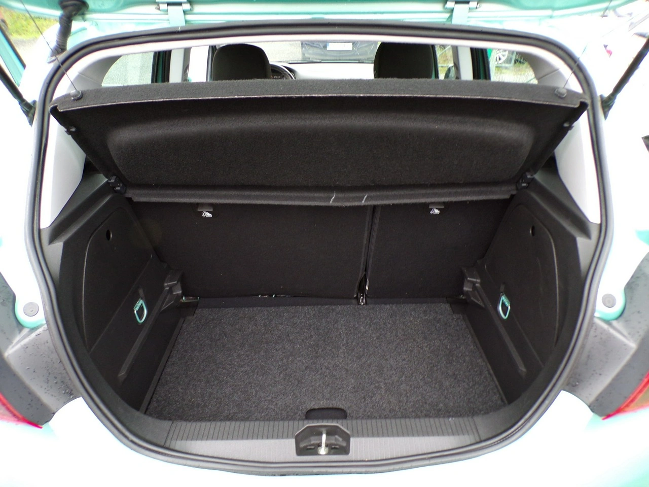 Opel Corsa - Zdjęcie 19