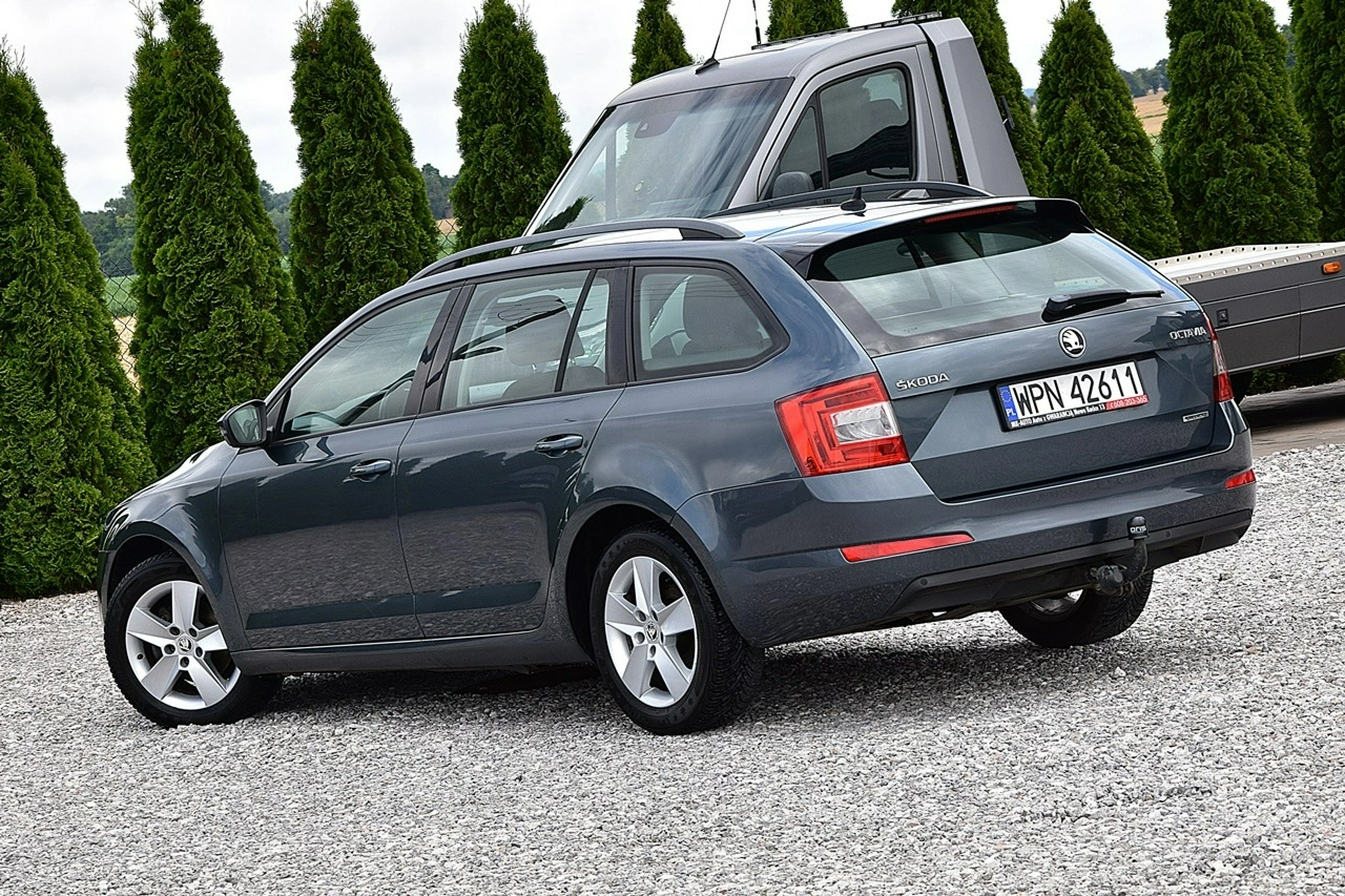 Skoda Octavia - Zdjęcie 21