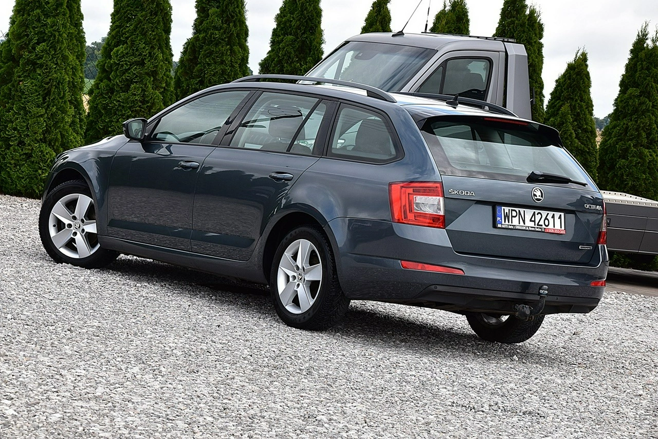 Skoda Octavia - Zdjęcie 22
