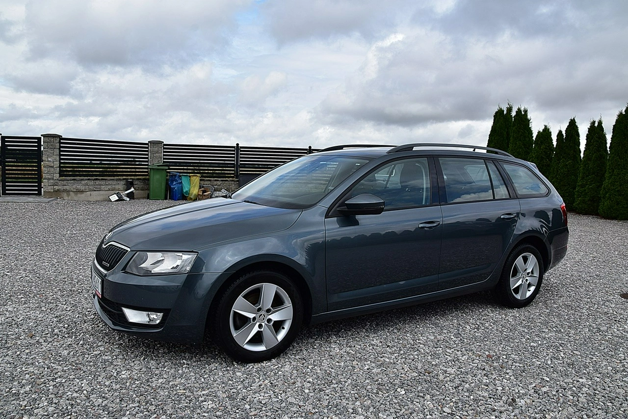 Skoda Octavia - Zdjęcie 25