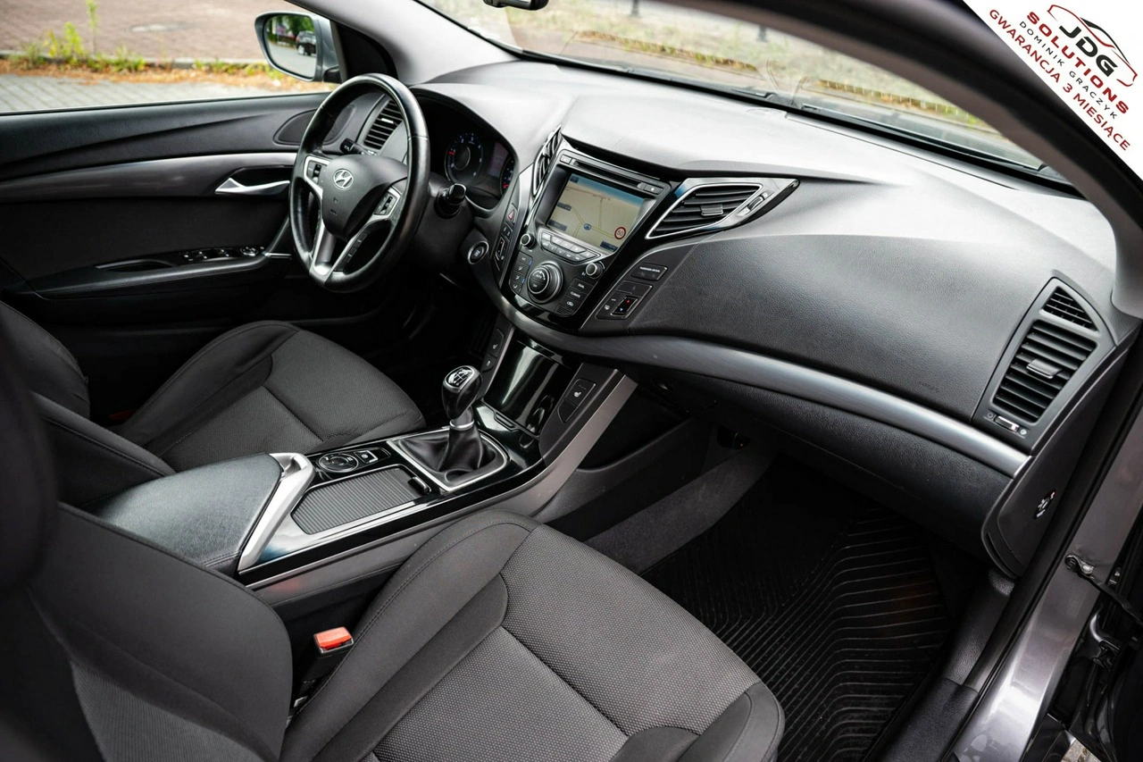 Hyundai i40 - Zdjęcie 23