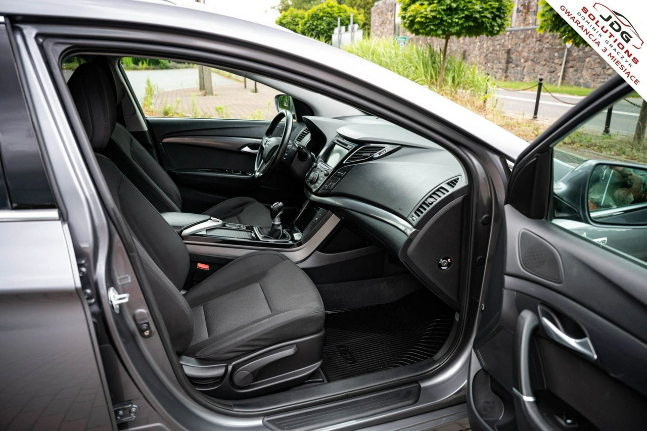 Hyundai i40 - Zdjęcie 24