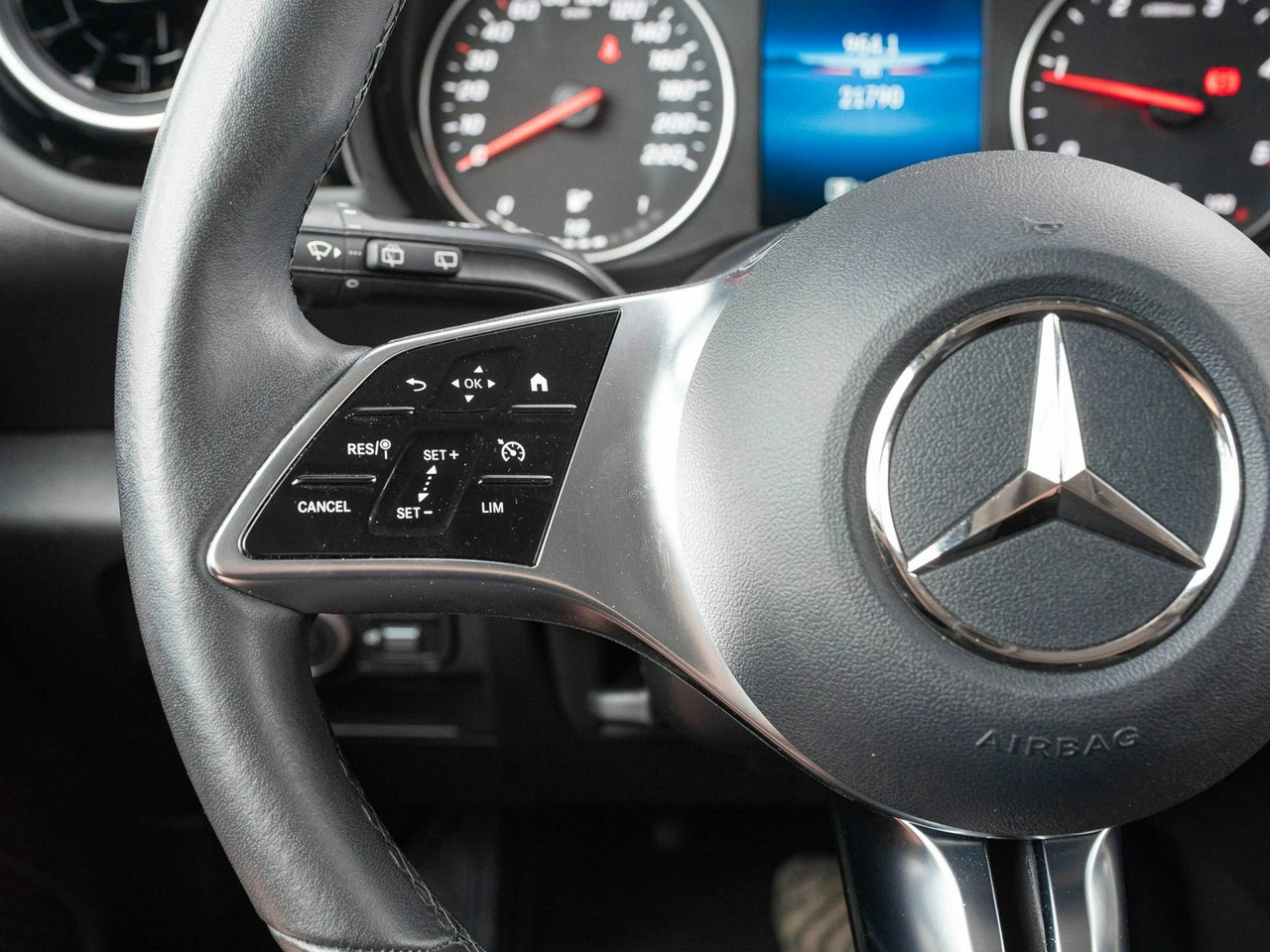 Mercedes T 180 d - Zdjęcie 12