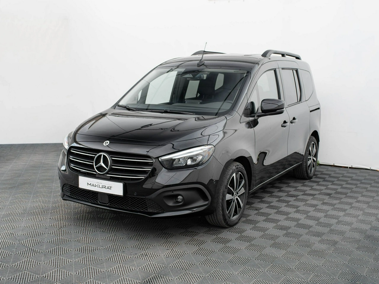 Mercedes T 180 d - Zdjęcie 1