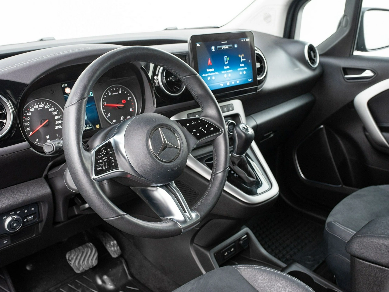 Mercedes T 180 d - Zdjęcie 5