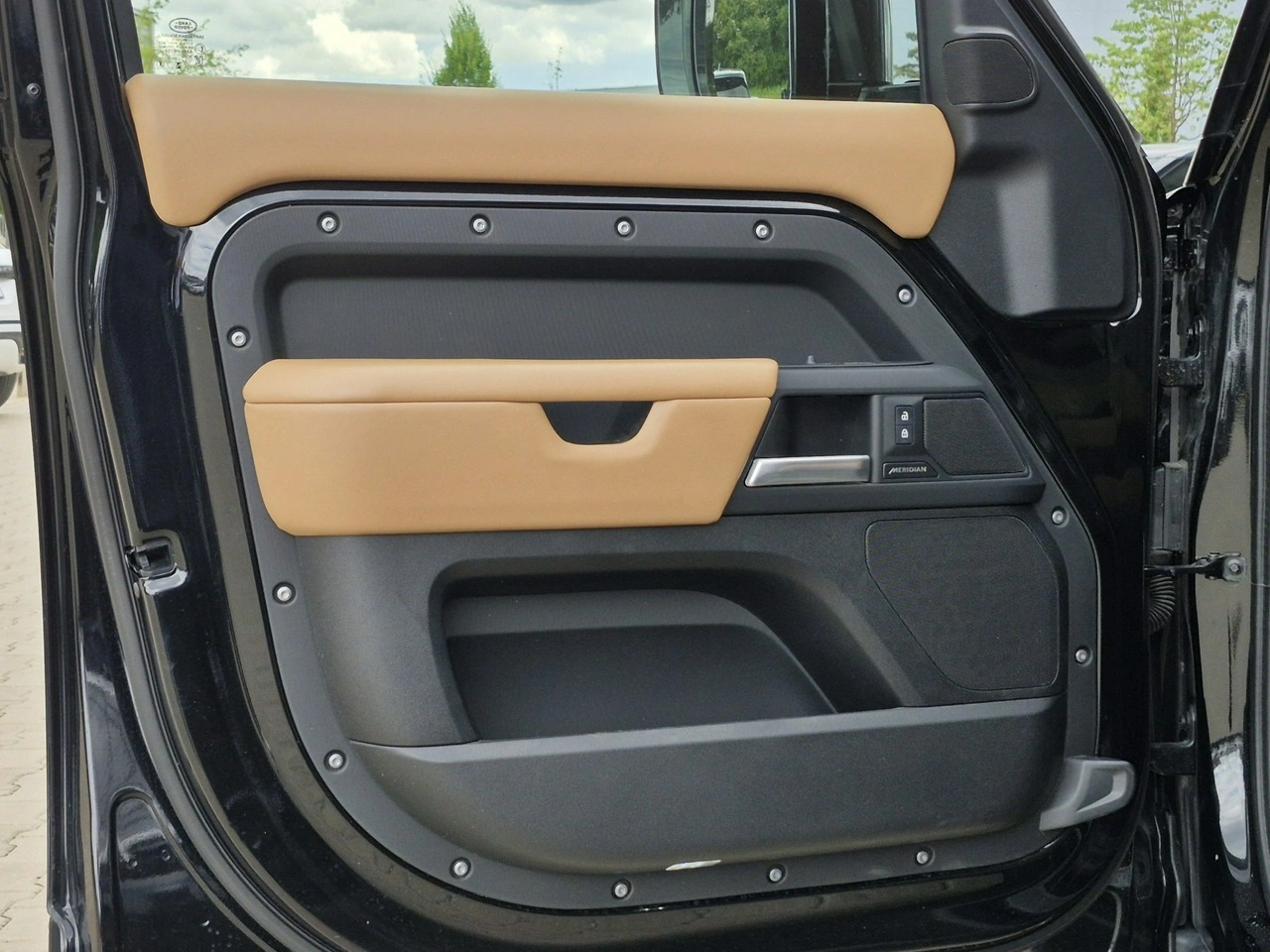 Land Rover Defender - Zdjęcie 18