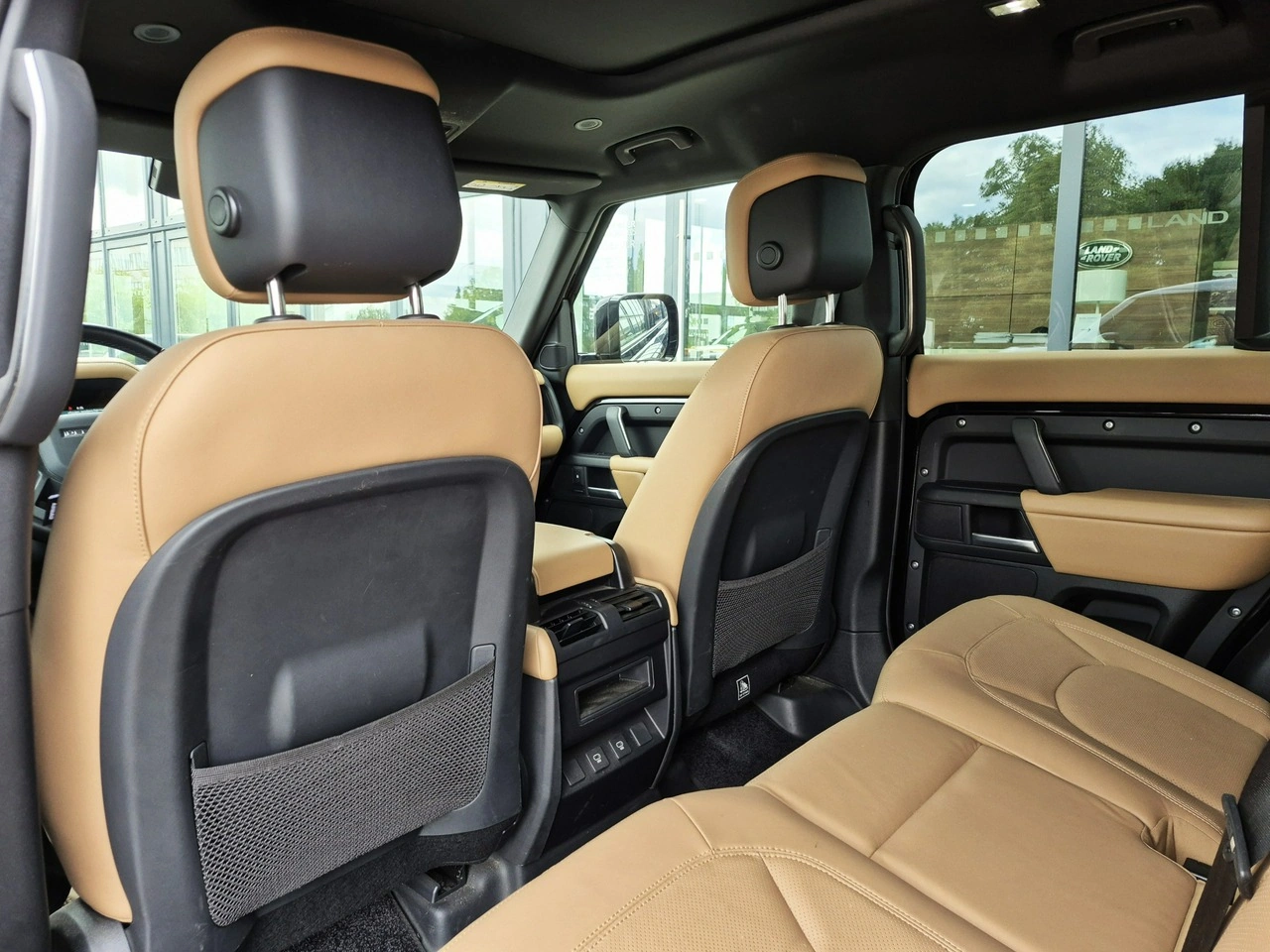 Land Rover Defender - Zdjęcie 25
