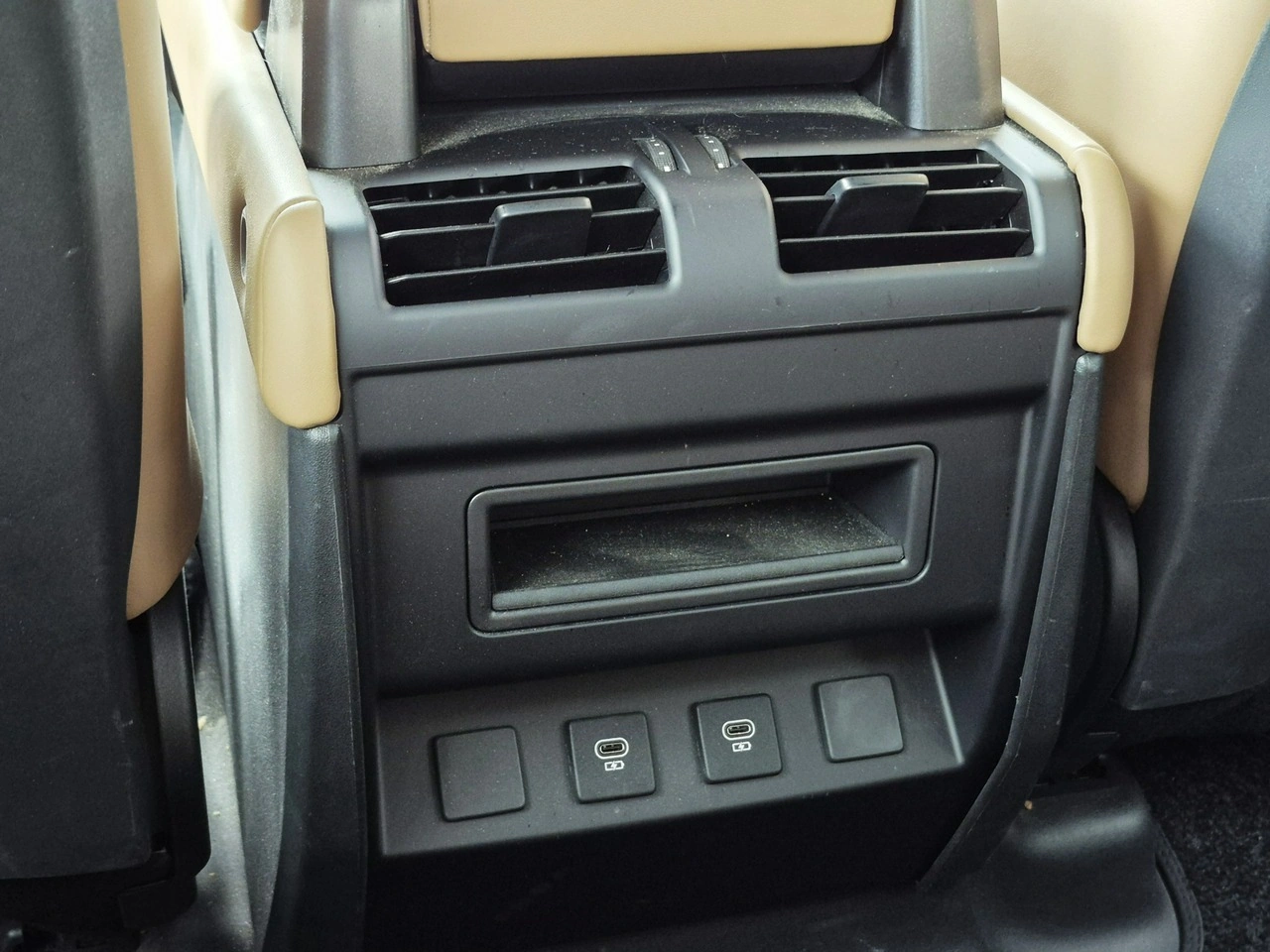 Land Rover Defender - Zdjęcie 27