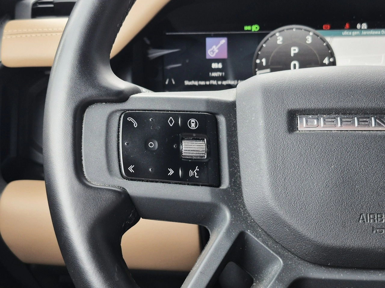 Land Rover Defender - Zdjęcie 31