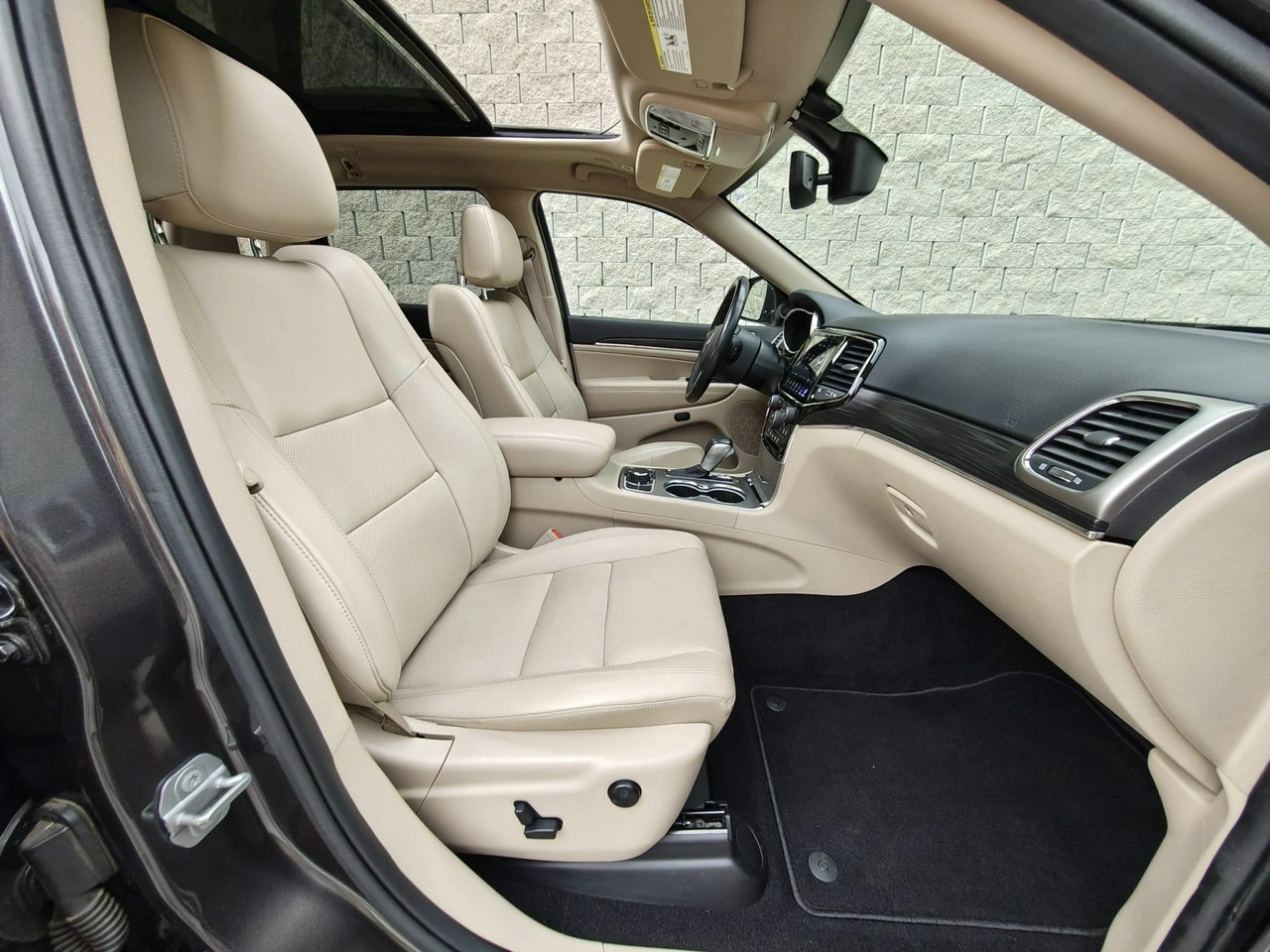Jeep Grand Cherokee - Zdjęcie 11