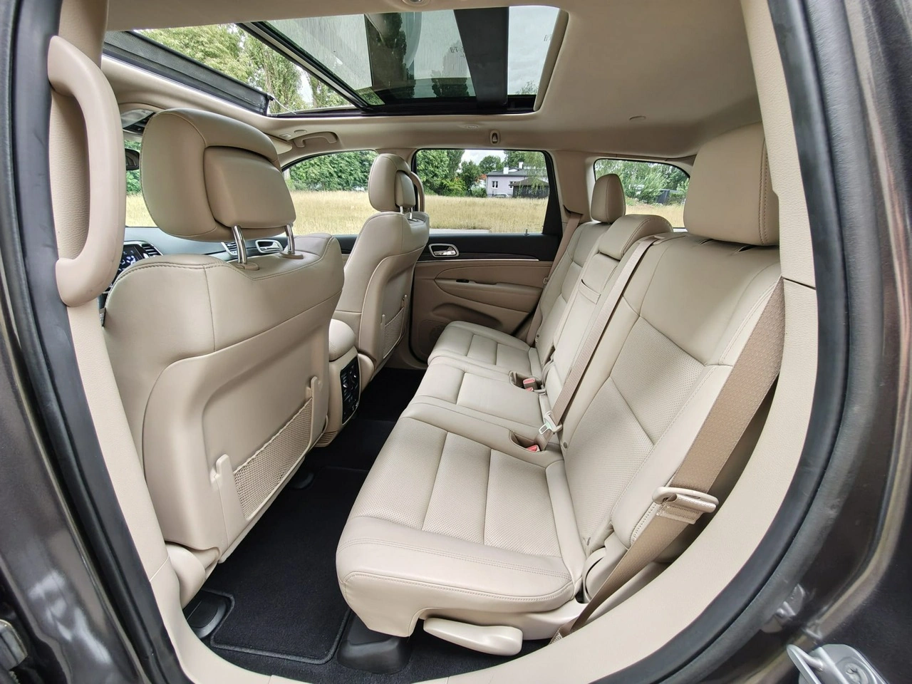 Jeep Grand Cherokee - Zdjęcie 12