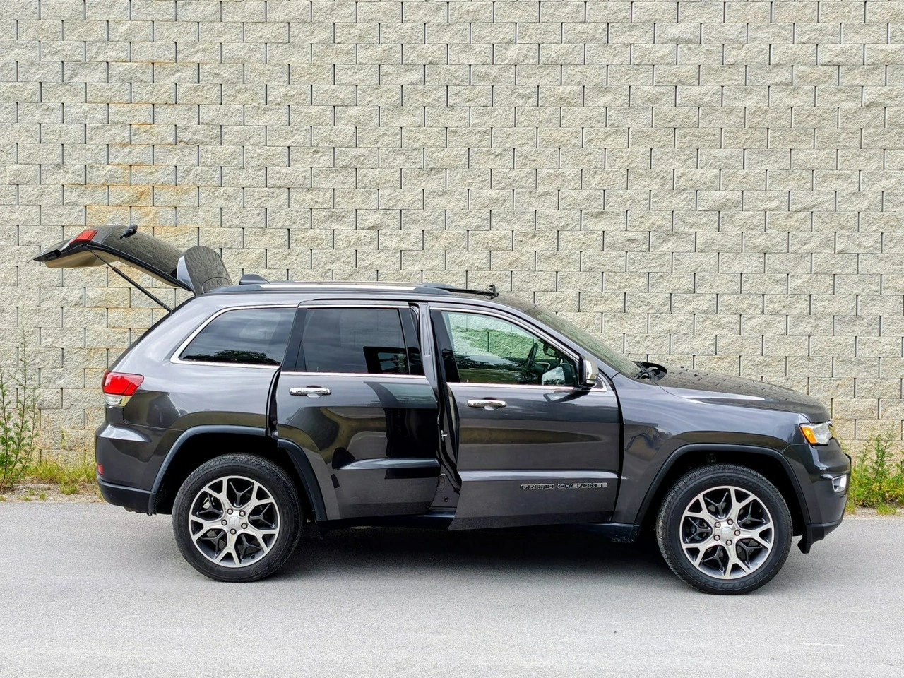 Jeep Grand Cherokee - Zdjęcie 8