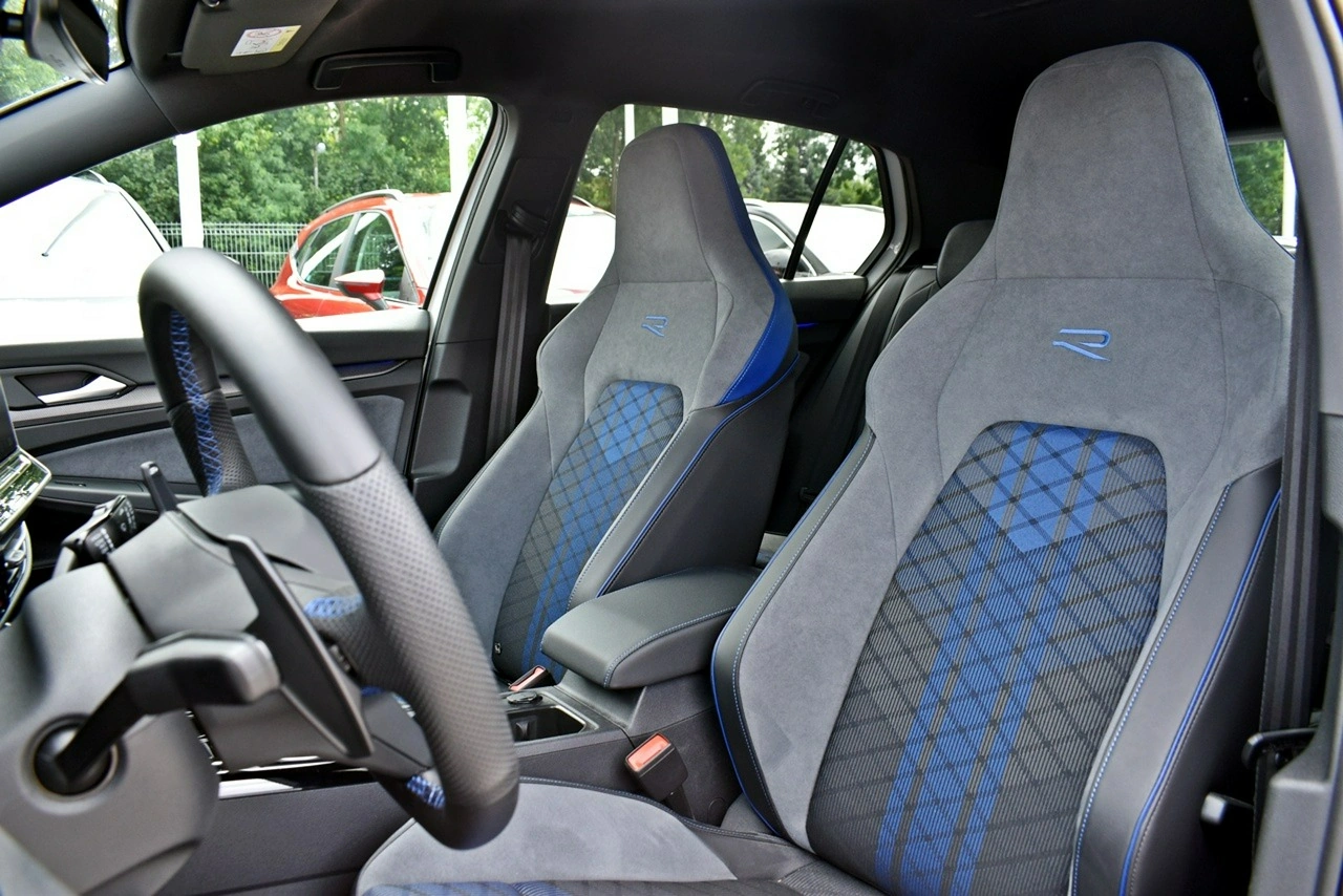 Volkswagen Golf - Zdjęcie 9