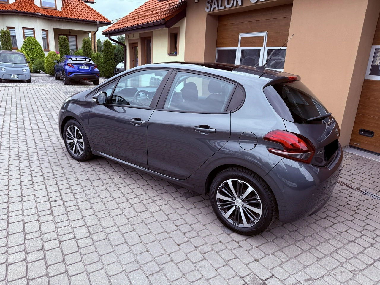 Peugeot 208 - Zdjęcie 9