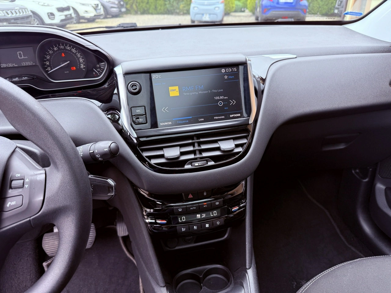 Peugeot 208 - Zdjęcie 15