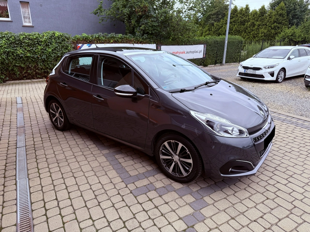 Peugeot 208 - Zdjęcie 3