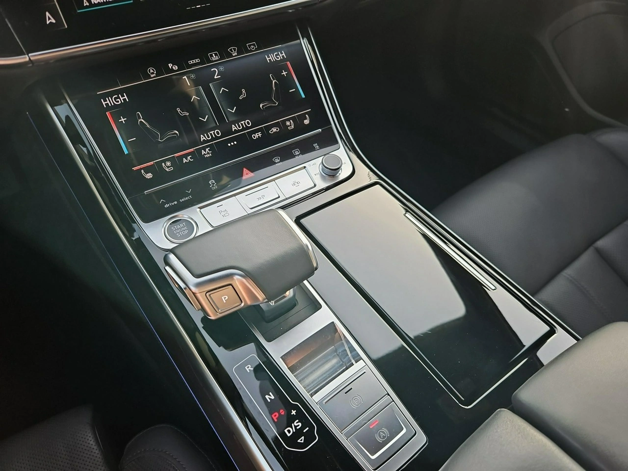Audi A8 - Zdjęcie 10