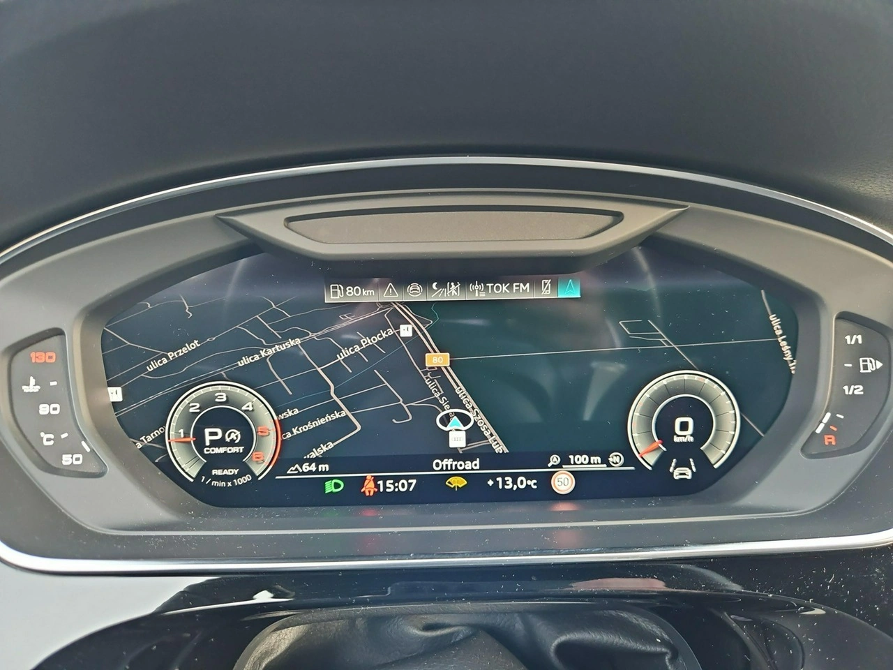 Audi A8 - Zdjęcie 22