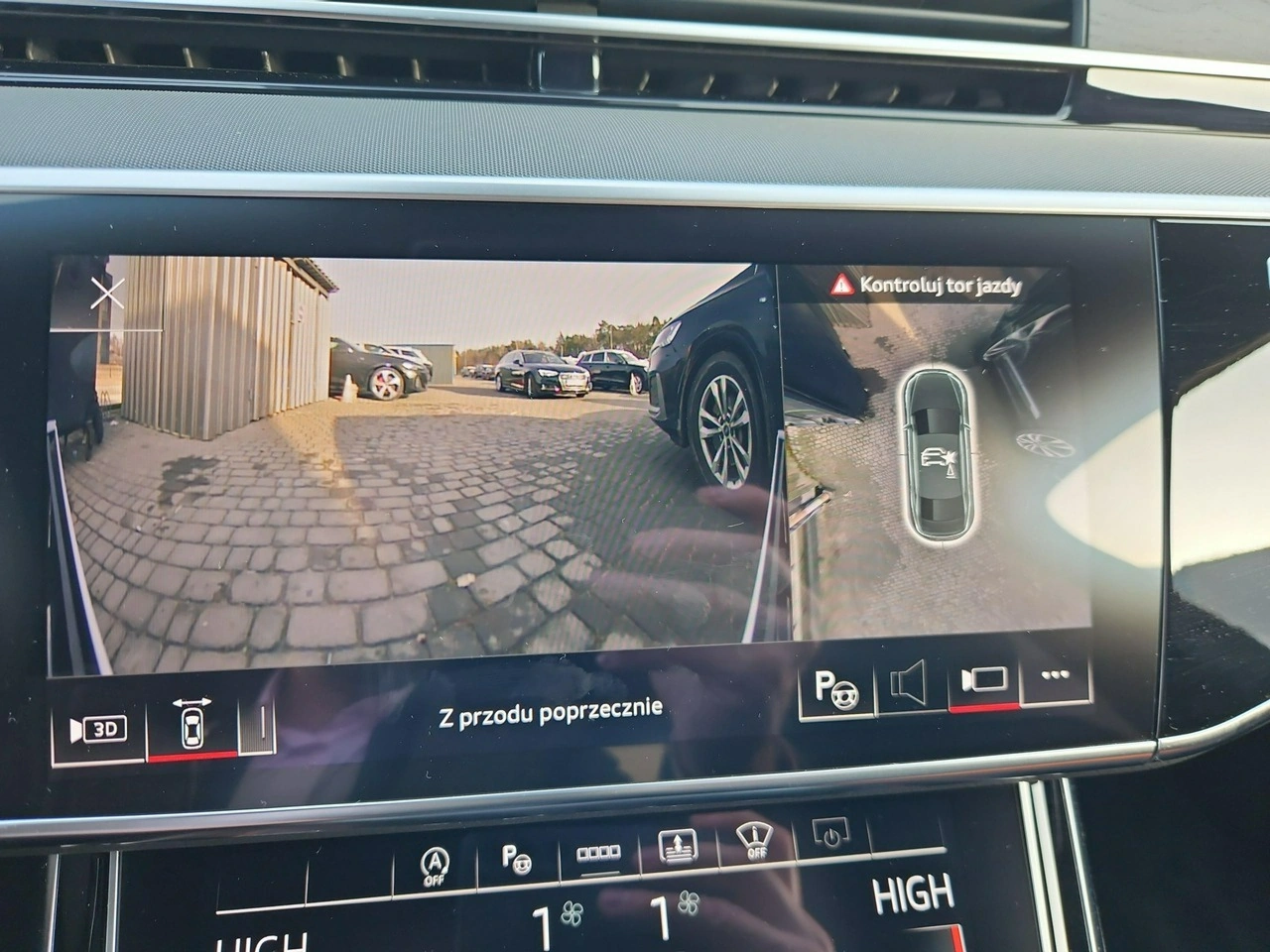 Audi A8 - Zdjęcie 26