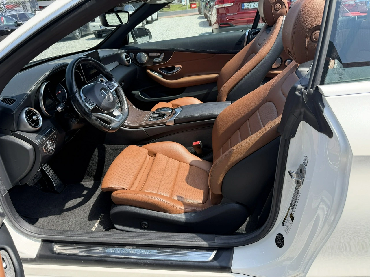 Mercedes C 300 - Zdjęcie 12