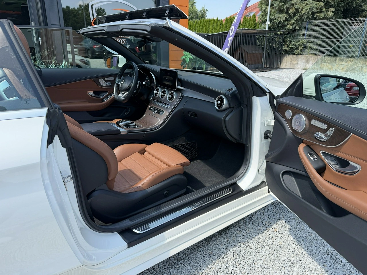 Mercedes C 300 - Zdjęcie 24