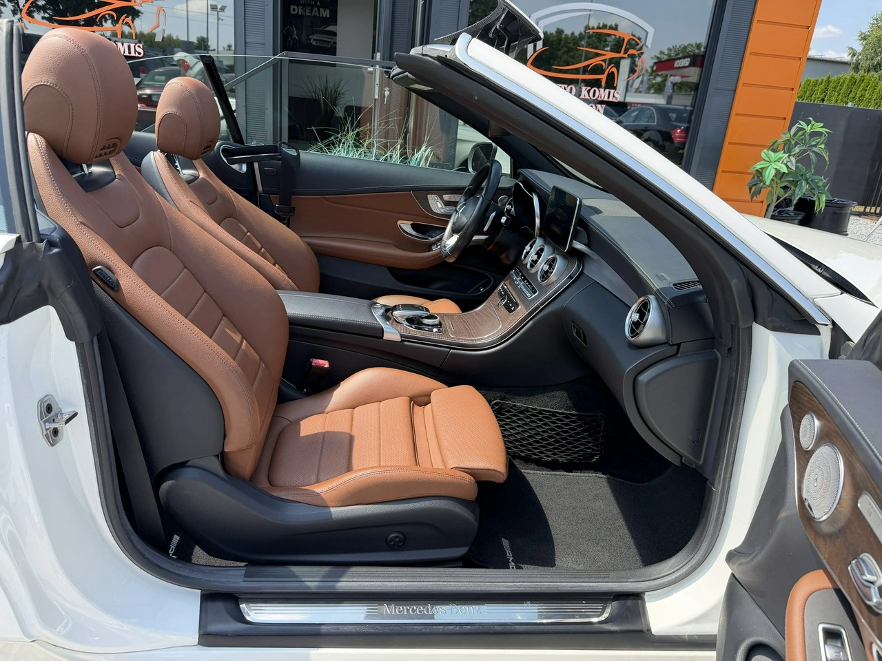 Mercedes C 300 - Zdjęcie 25