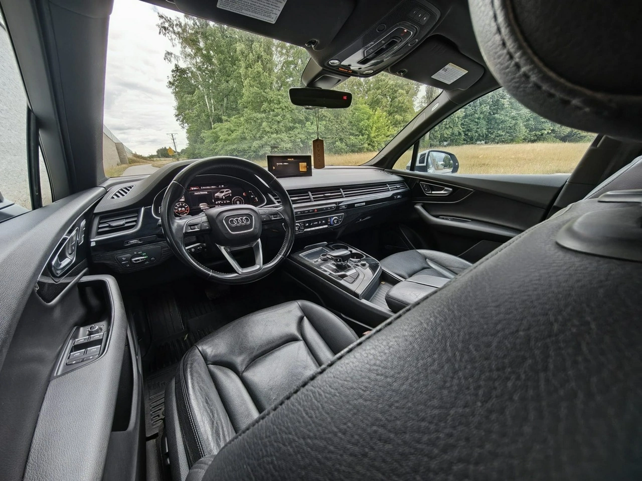 Audi Q7 - Zdjęcie 9