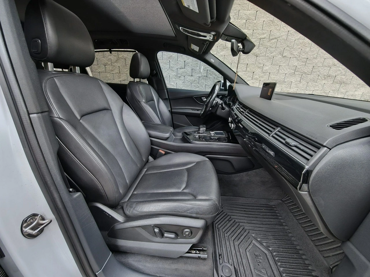 Audi Q7 - Zdjęcie 11
