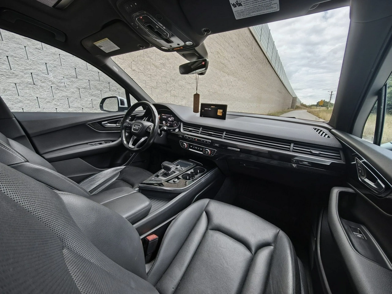 Audi Q7 - Zdjęcie 12