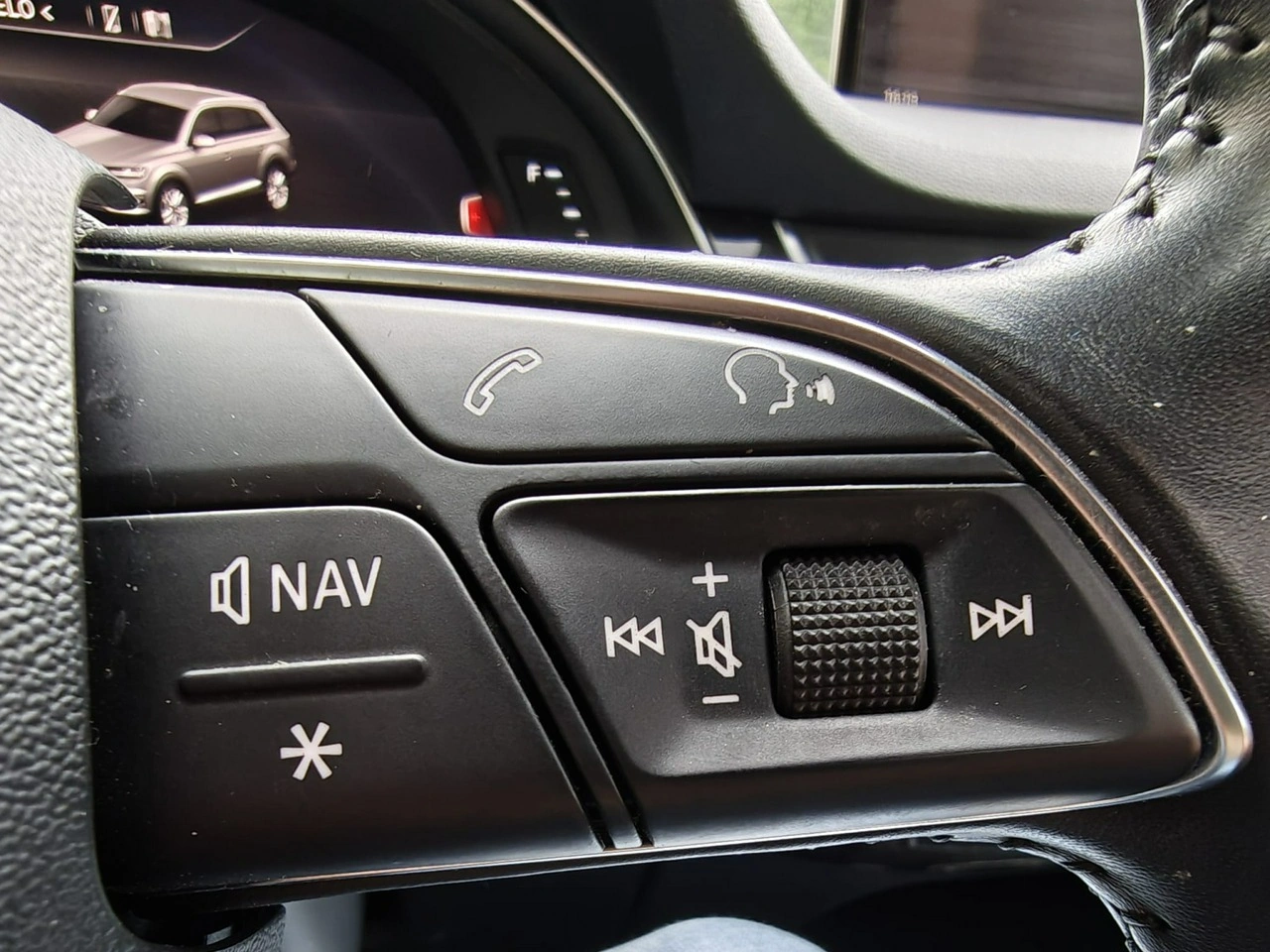 Audi Q7 - Zdjęcie 17