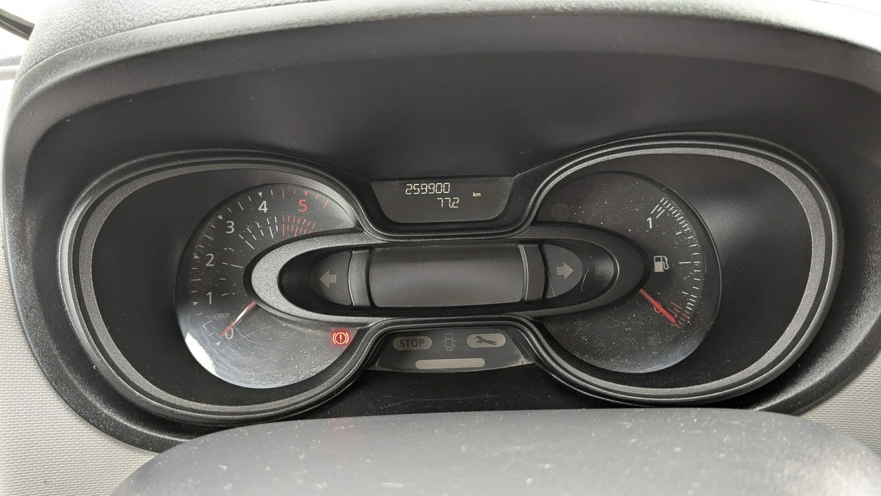 Renault Trafic - Zdjęcie 25