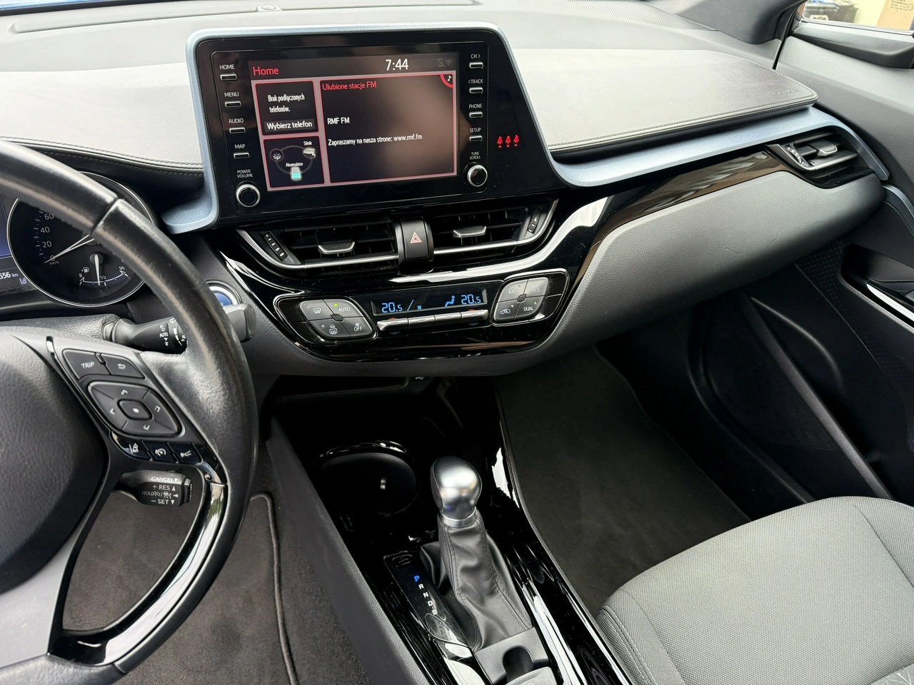 Toyota C-HR - Zdjęcie 16