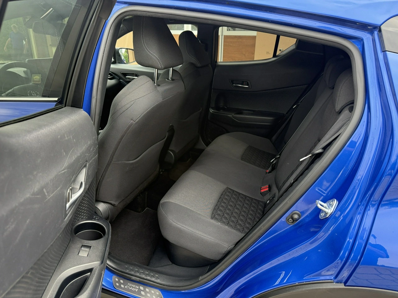 Toyota C-HR - Zdjęcie 24