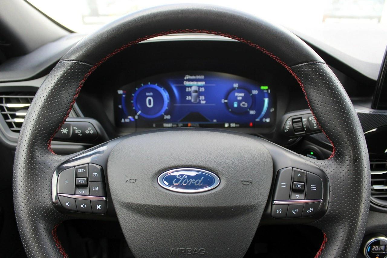Ford Kuga - Zdjęcie 13