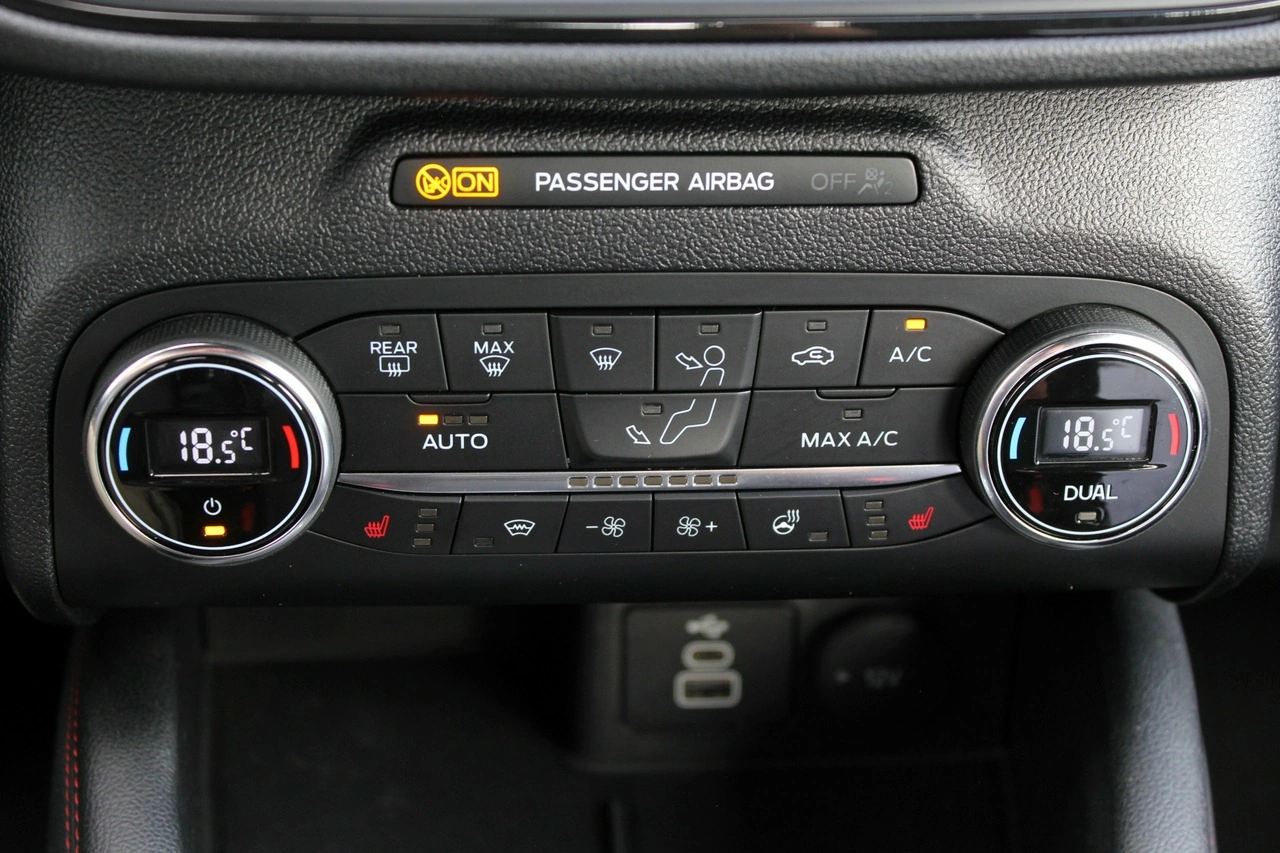Ford Kuga - Zdjęcie 16