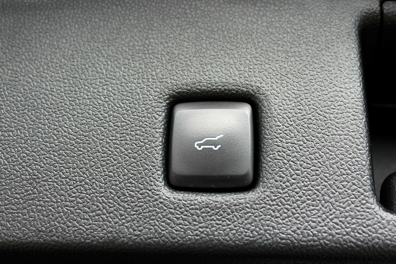 Ford Kuga - Zdjęcie 24
