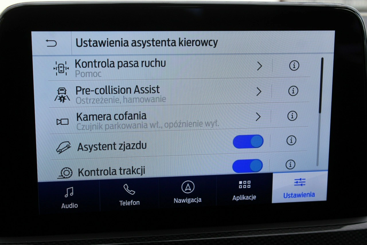 Ford Kuga - Zdjęcie 25