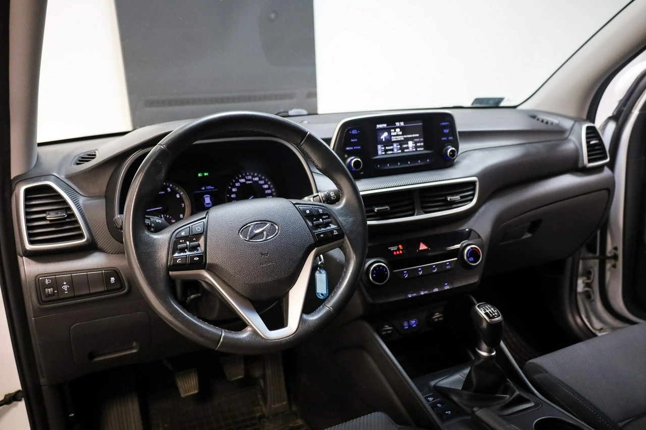 Hyundai Tucson - Zdjęcie 16