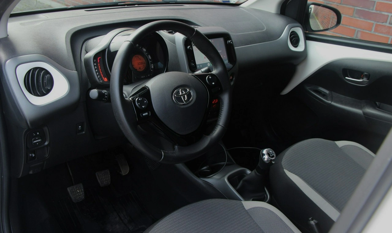 Toyota Aygo - Zdjęcie 15