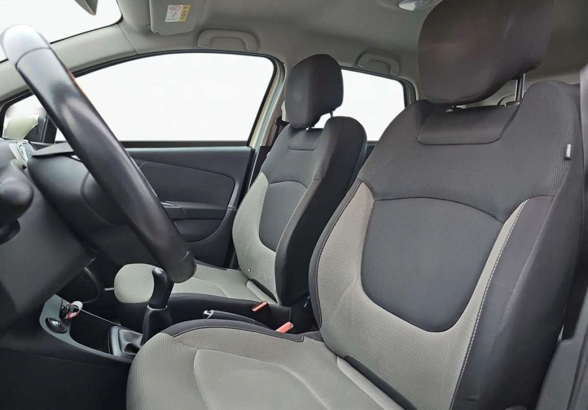 Renault Captur - Zdjęcie 11
