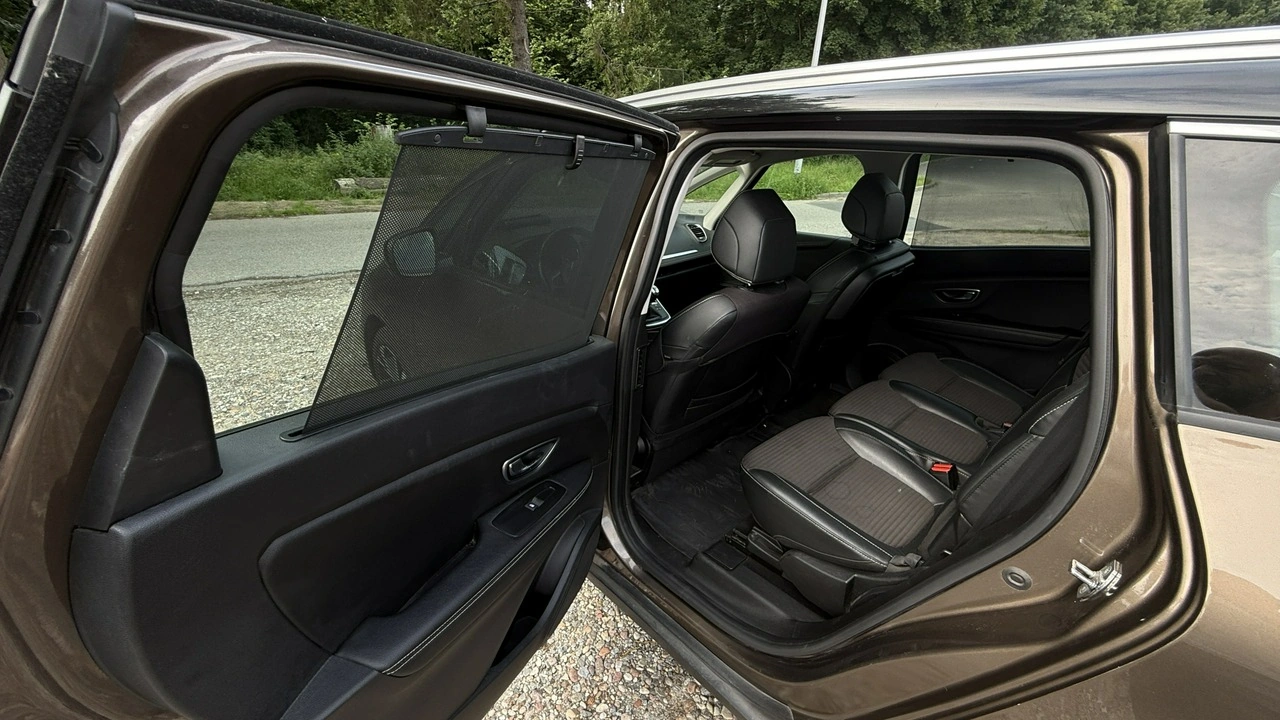 Renault Grand Scenic - Zdjęcie 10