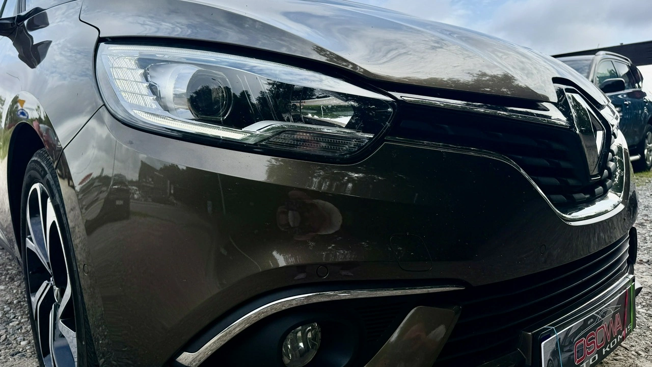 Renault Grand Scenic - Zdjęcie 25