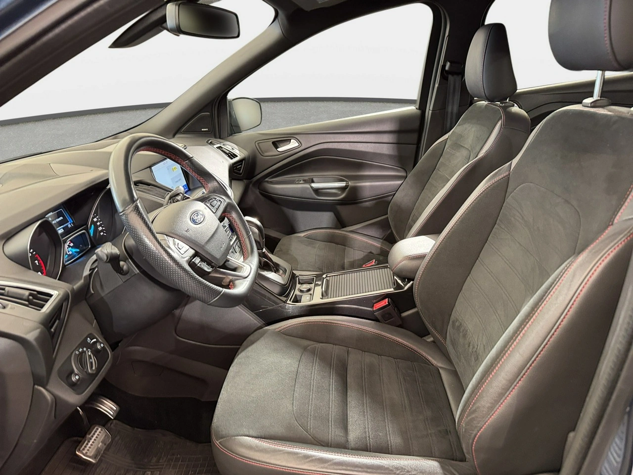 Ford Kuga - Zdjęcie 11