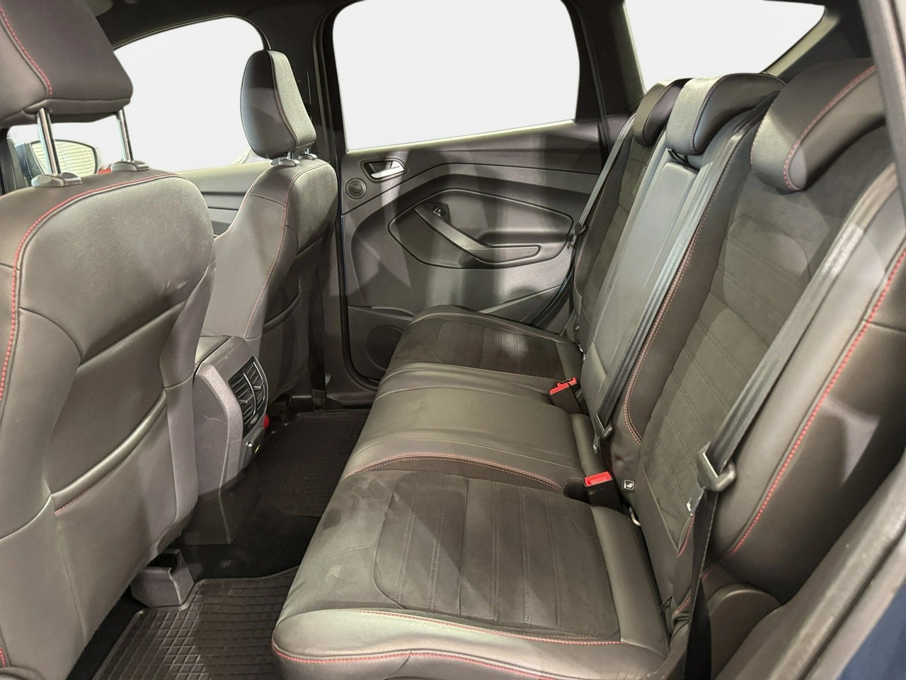 Ford Kuga - Zdjęcie 12