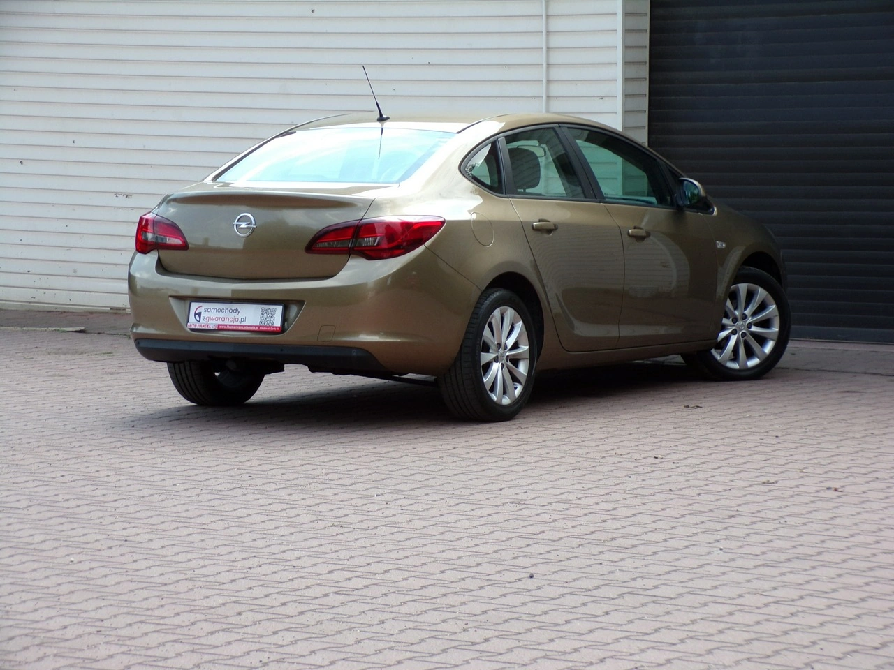 Opel Astra - Zdjęcie 11