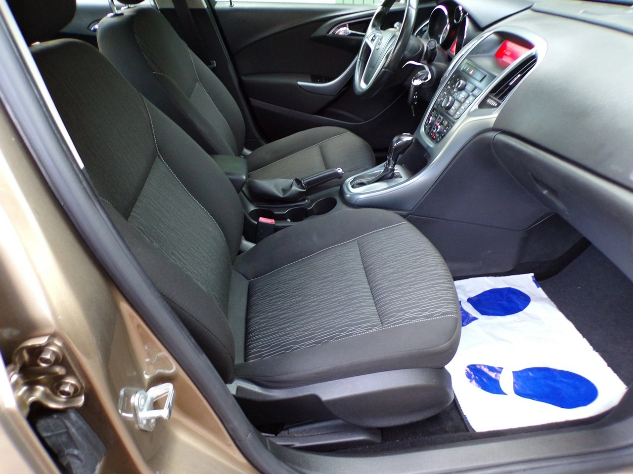 Opel Astra - Zdjęcie 21