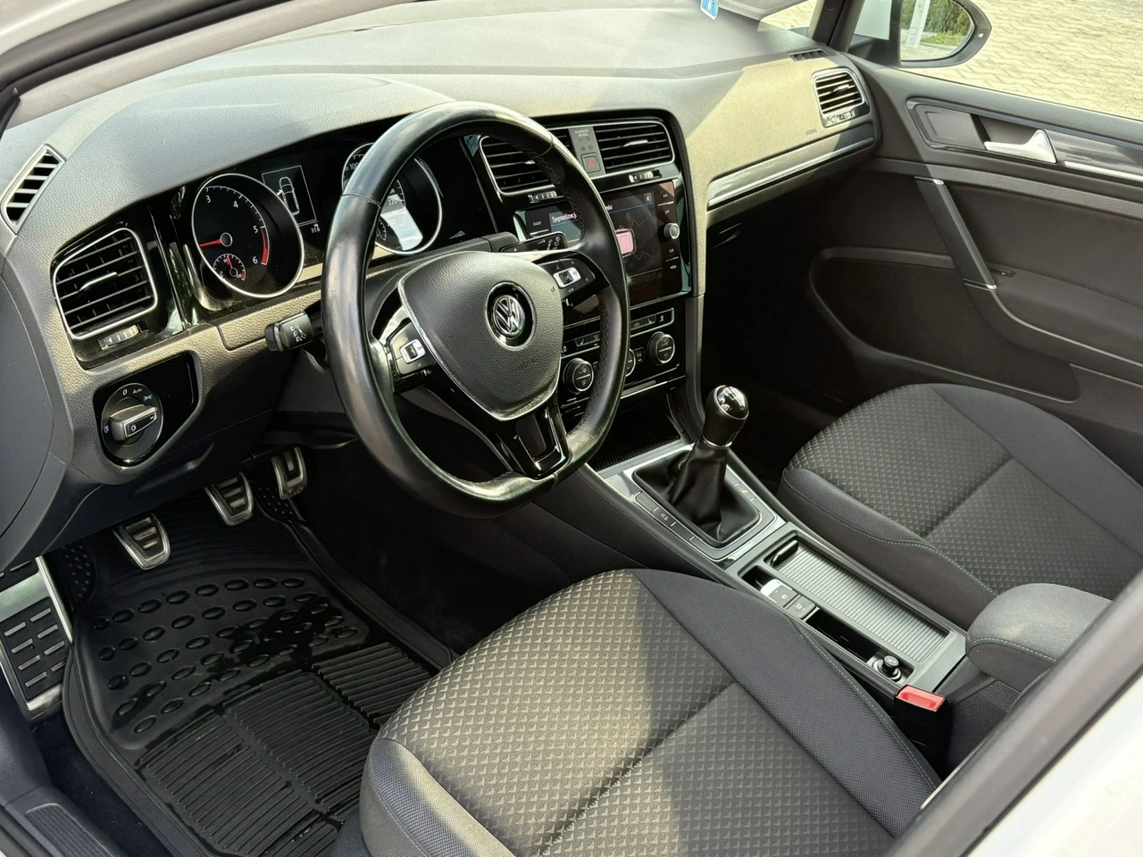 Volkswagen Golf Variant - Zdjęcie 8