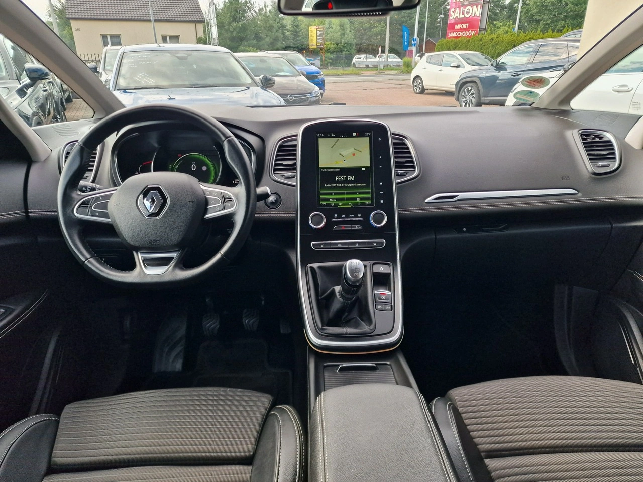 Renault Scenic - Zdjęcie 16