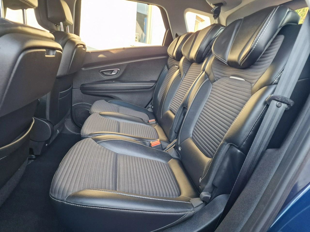 Renault Scenic - Zdjęcie 18