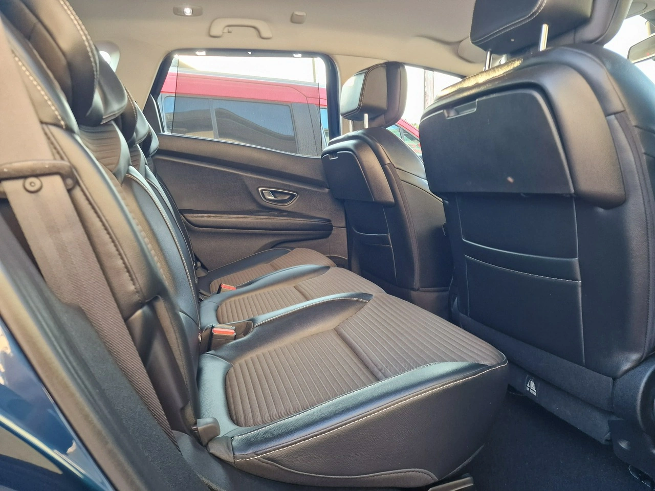 Renault Scenic - Zdjęcie 21